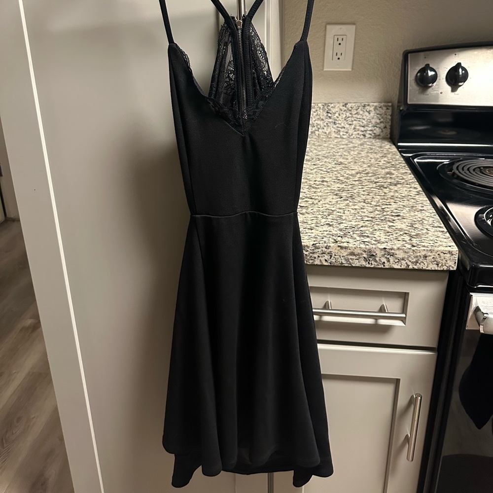 Lulus lacy / backless dress in black
